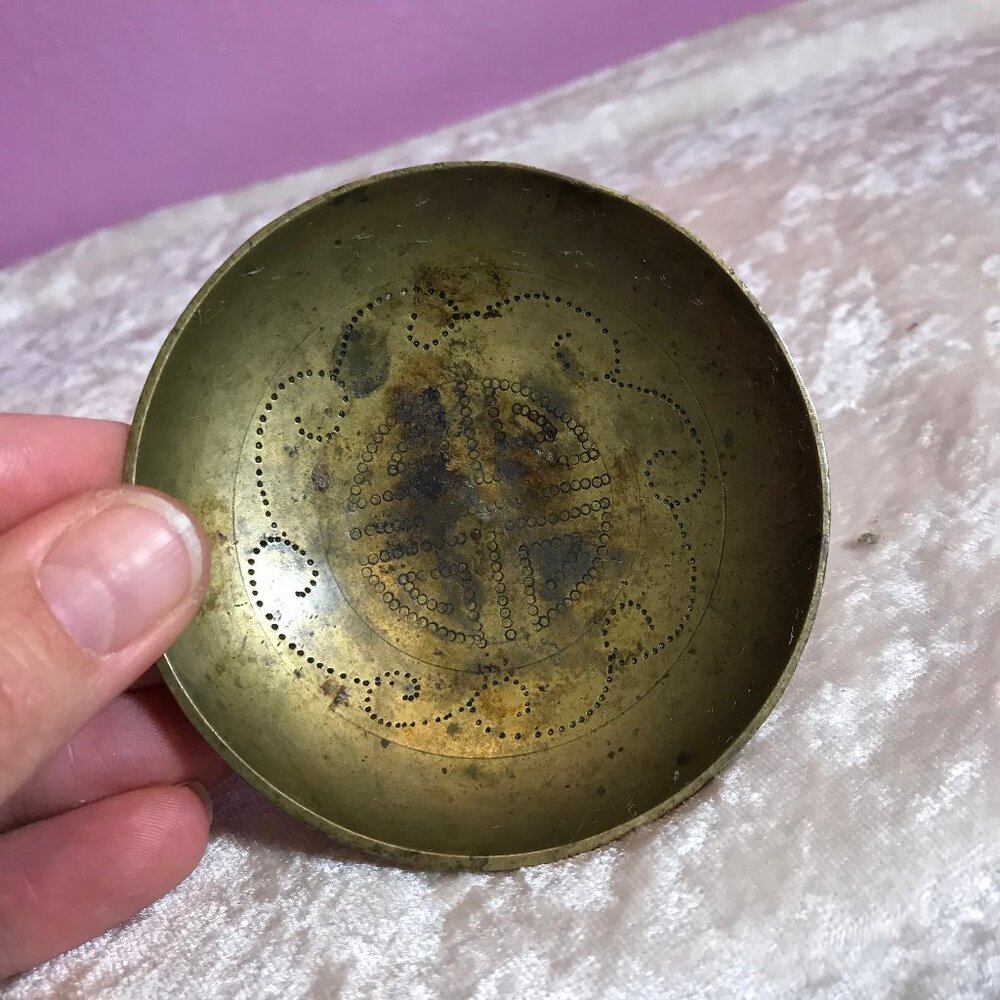 Vintage Mini Brass Made in China Incense Offering Bowl GUC Retro Home Decoration - Picture 4 of 6